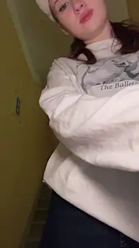 FoxyEmerald's Webcam Show