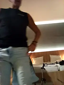 BarefootFae's Live XXX Chat