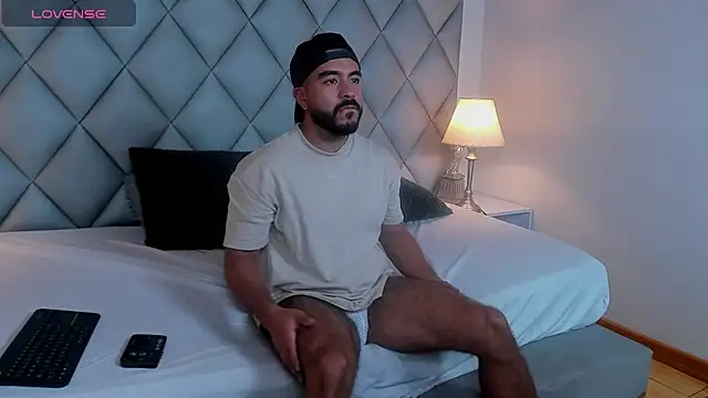 AaronVegaa Adlı Modelin Web Kamerası Şovu