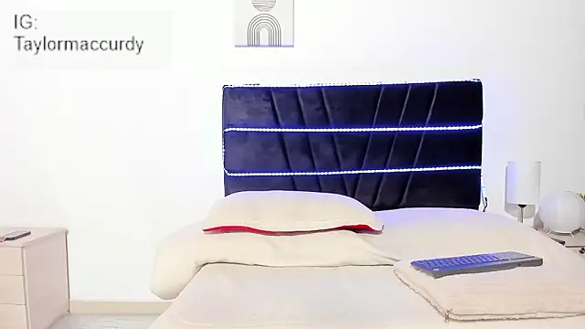 Taylormaccurdy_'s Live XXX Chat