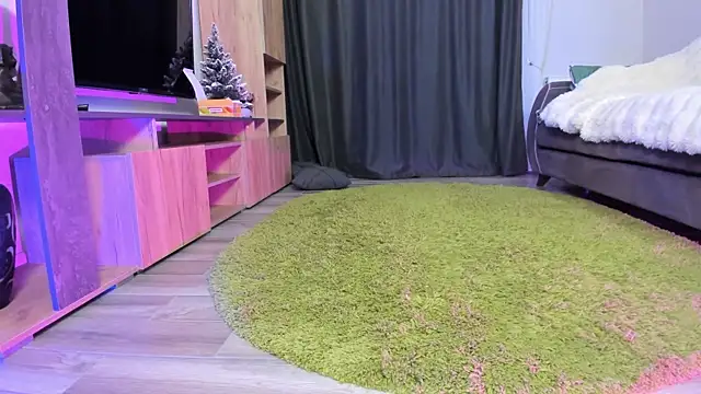 Rose-Baby Show in webcam