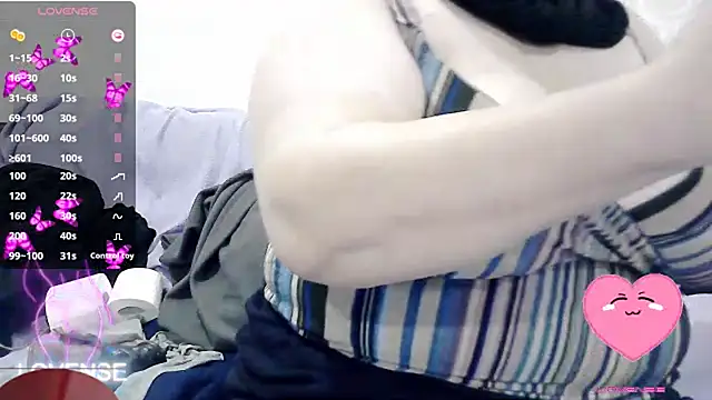 tatli_bela Show in webcam