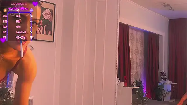 HeidiKendal's Live XXX Chat