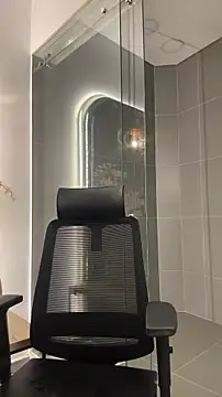 Chatroom XXX en direct de AliceRitter