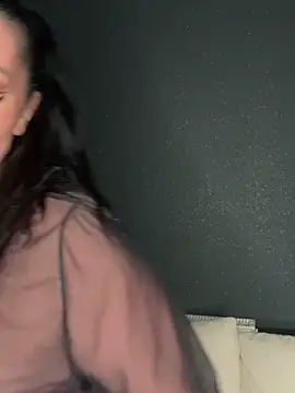 Nola_Luxx-offiziell 现场XXX聊天