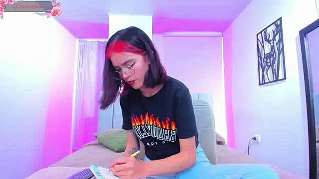 jade7_'s Webcam Show