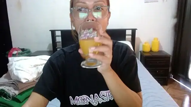 Pertunjukan Kamera Web sensual_nataliee