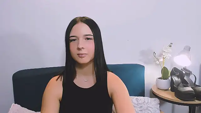 Chatroom XXX en direct de TaliaAdorable