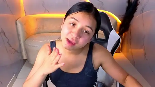 Chatroom XXX en direct de Sofi_Adams_Tx