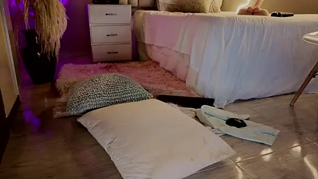 Chatroom XXX en direct de Silvermistt