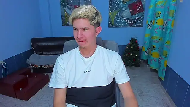 patrik_027's Webcam Show