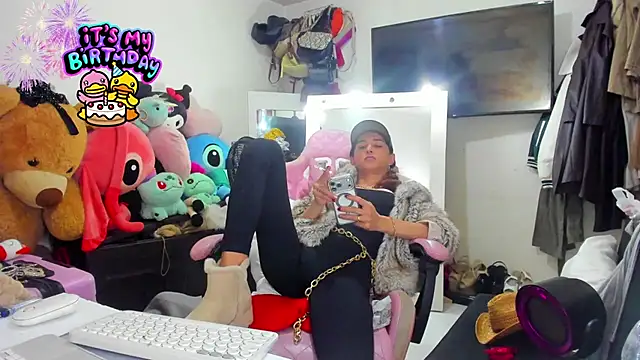 Lawrncesofiets' Live XXX Chat