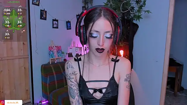 Онлайн чат XXX VickyJackson_