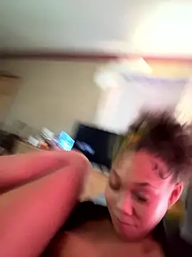 Tamiii420 现场XXX聊天