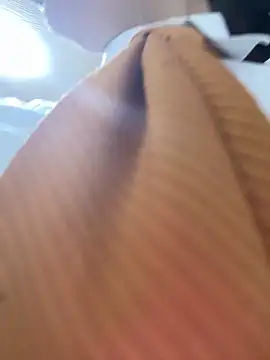 Emily-7_'s Live XXX Chat