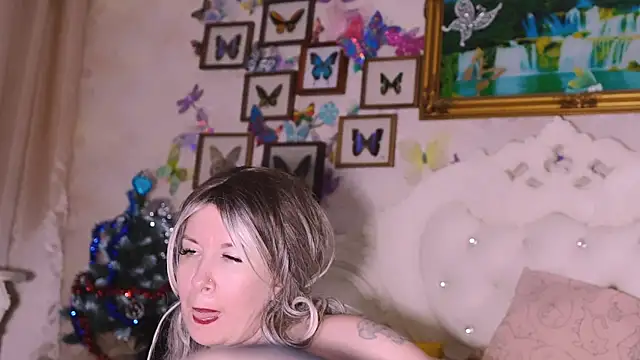 DirtySlutのウェブカメラショー