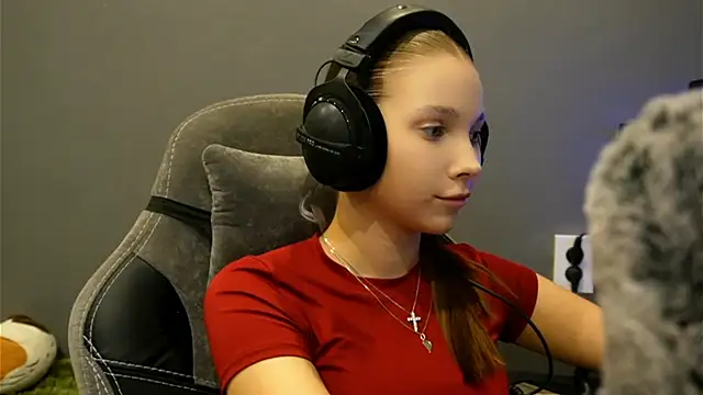 SoftixqのライブXXXチャット