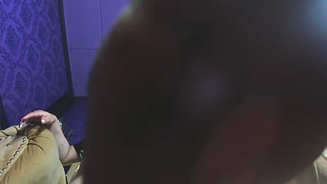 Scarlett_Barnes' Live XXX Chat