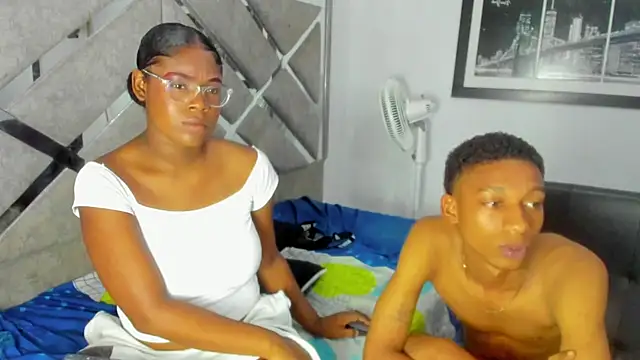 EvaxEmma's Webcam Show