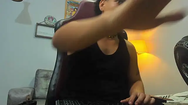 Xfire_boy69's Live XXX Chat