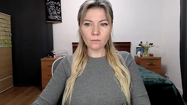 ParadiseAlina's Live XXX Chat