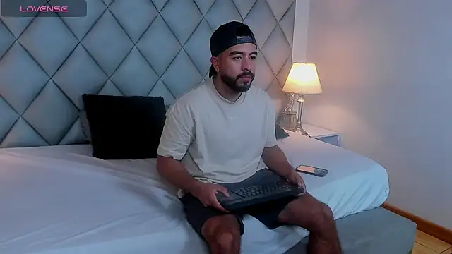 Chat XXX ao vivo de AaronVegaa