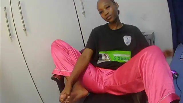 Pretty-C's Webcam Show