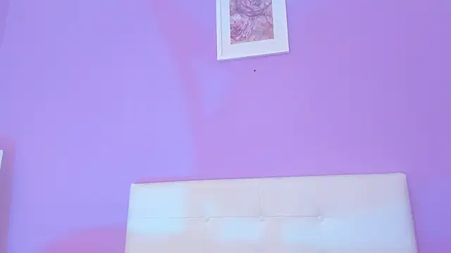 Charlotte11-11's Live XXX Chat