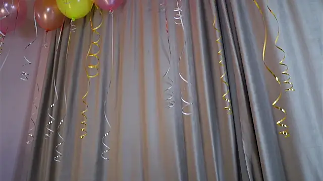 SunnivaCovil's Live XXX Chat