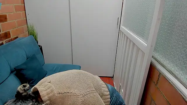 Penelope47's Live XXX Chat