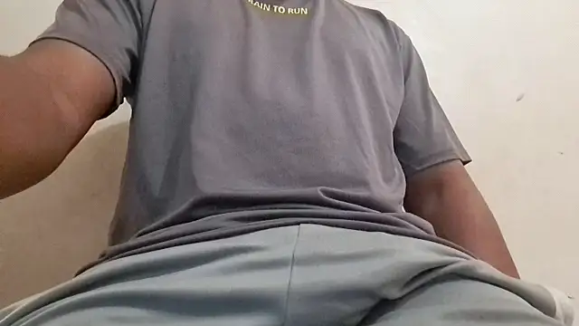 royblackbigpvt's Webcam Show