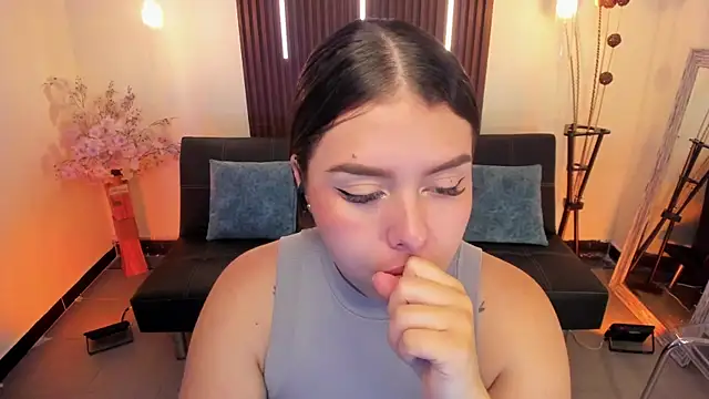 ArianaBaker's Live XXX Chat