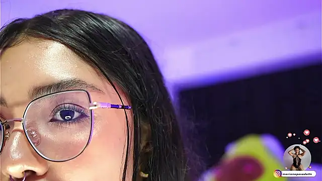 Chatroom XXX en direct de Marianamonroe_