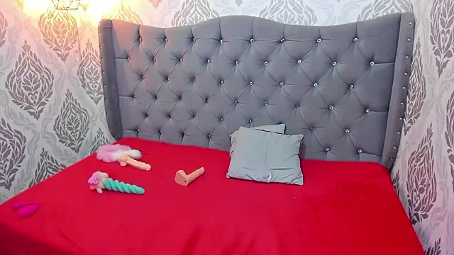 Онлайн чат XXX charlottemoonxz