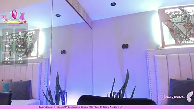 _EmilyJireh_'s Live XXX Chat