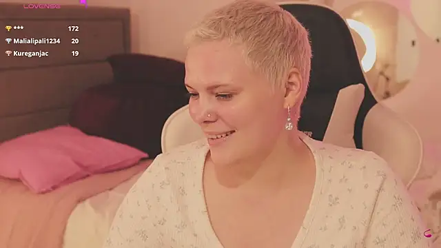 LikaBerry1's Live XXX Chat