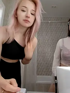 caressyourself's Live XXX Chat