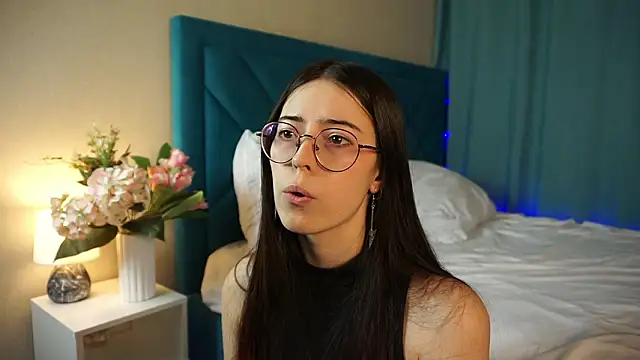 ywixos' Live XXX Chat