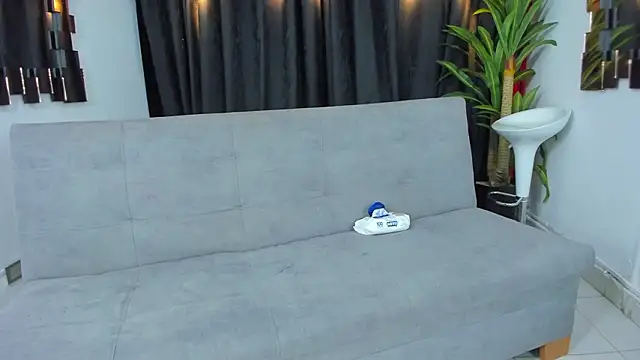 golden_girl_house's Live XXX Chat