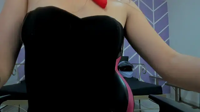 Adhara_Kitten's Live XXX Chat