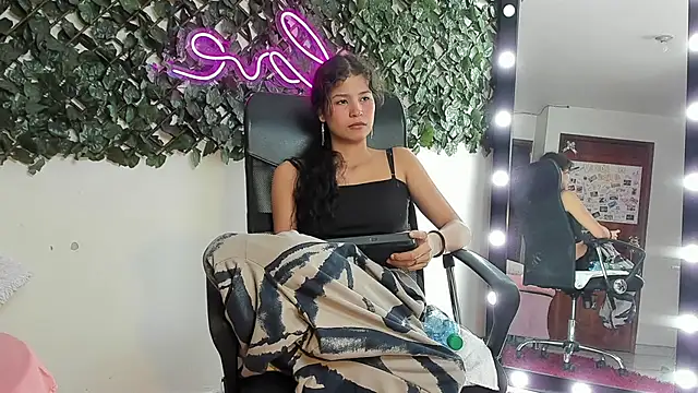 Samanta_Ortiz's Live XXX Chat