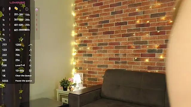 VoidElaris' Live XXX Chat