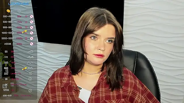 Онлайн чат XXX LanaTreades