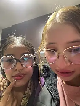 Chat XXX en directo de celeste_stonnes