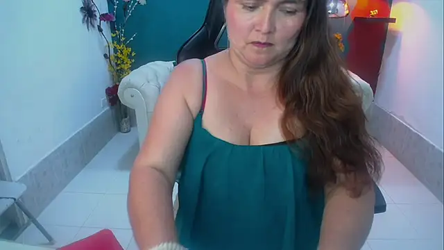 elena_milf1's Live XXX Chat