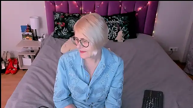 sabrinamacmarren's Live XXX Chat