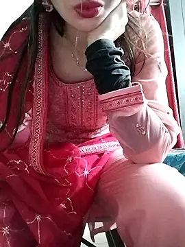 Chatroom XXX en direct de Noor_Darliing