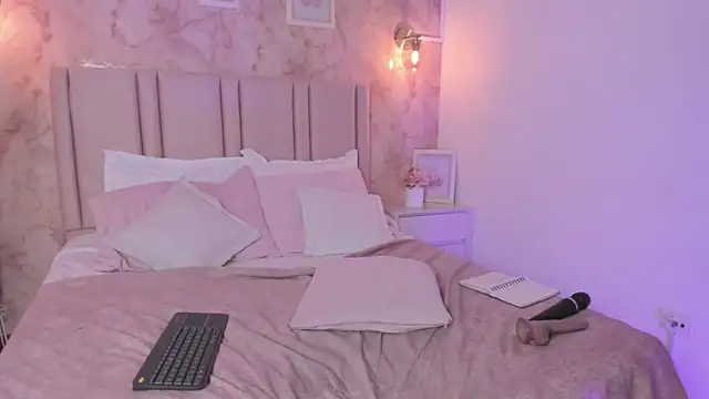 Онлайн чат XXX anntonella_watson