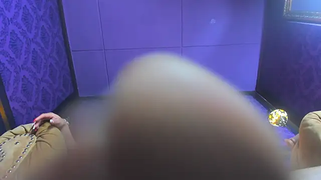 Scarlett_Barnes' Live XXX Chat