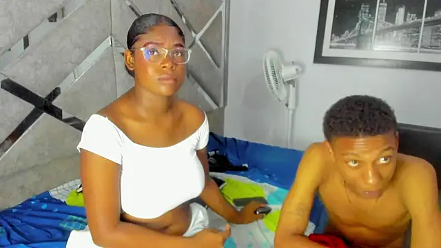 EvaxEmma's Live XXX Chat